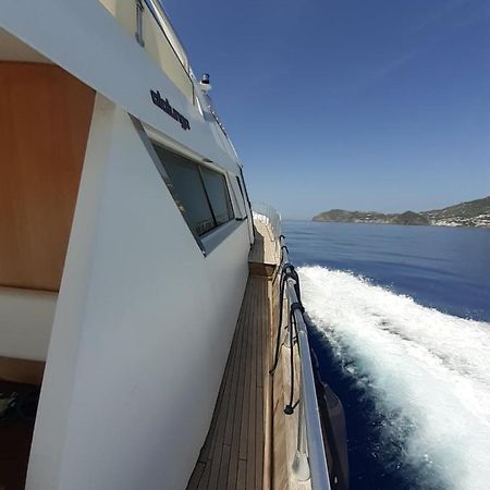 ホテルBoat And Breakfast Fiumicino - Roma オスティア・アンティカ エクステリア 写真