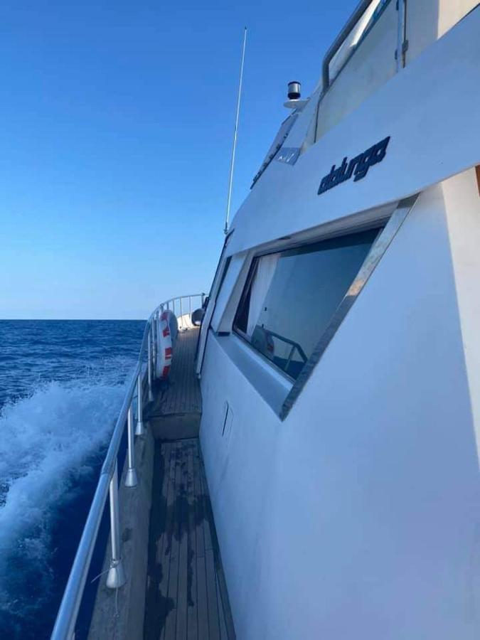 ホテルBoat And Breakfast Fiumicino - Roma オスティア・アンティカ エクステリア 写真