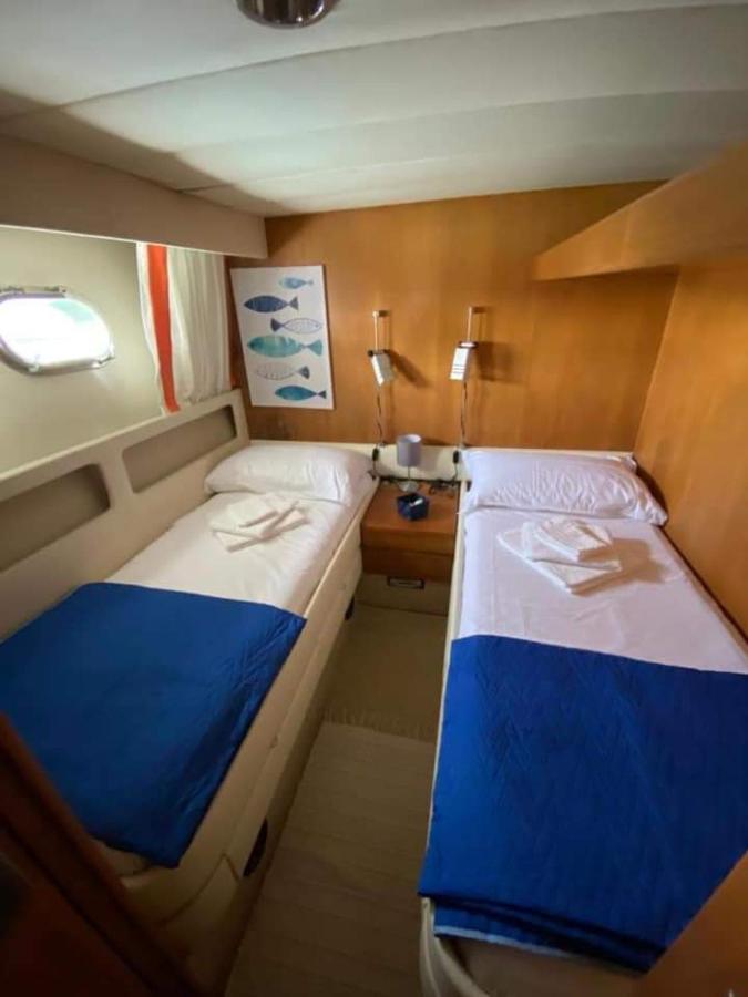 ホテルBoat And Breakfast Fiumicino - Roma オスティア・アンティカ エクステリア 写真